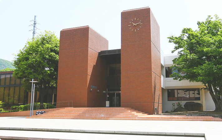 総合図書館