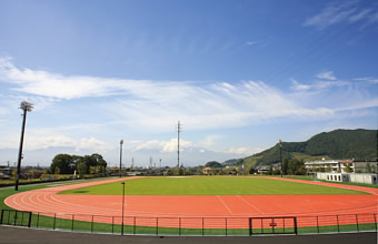 川田陸上競技場