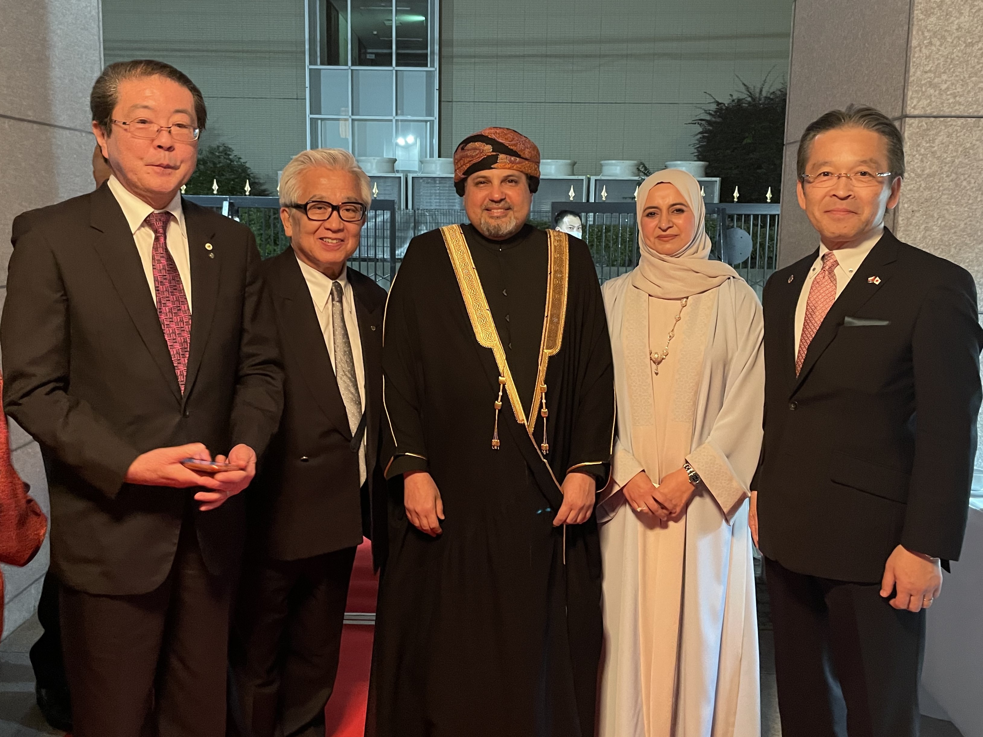 オマーン・スルタン国建国記念日式典に秋田学長代理が出席 - 山梨学院大学